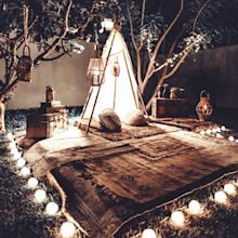 How to Plan the Ultimate Night Picnic (11 Easy Steps) - Picnic Tale