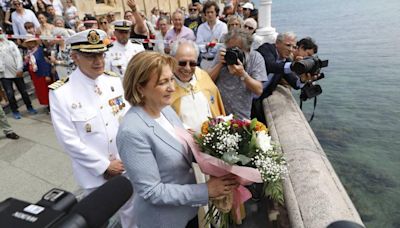 Así se vivió en Gijón la misa del Carmen con la Armada (en imágenes)