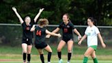 Marvin Ridge soccer is heading to the regionals. Mavericks dominate Myers Park at home