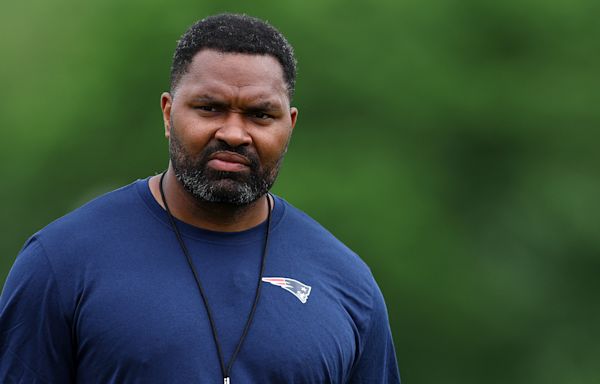 Patriots coach Jerod Mayo not ruling out more offensive line moves