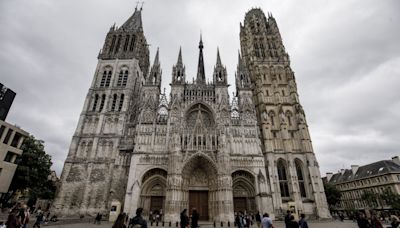 Rouen cathedral spire on fire: What we know