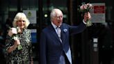 King Charles visits cancer center in 1st return to public duties since cancer diagnosis