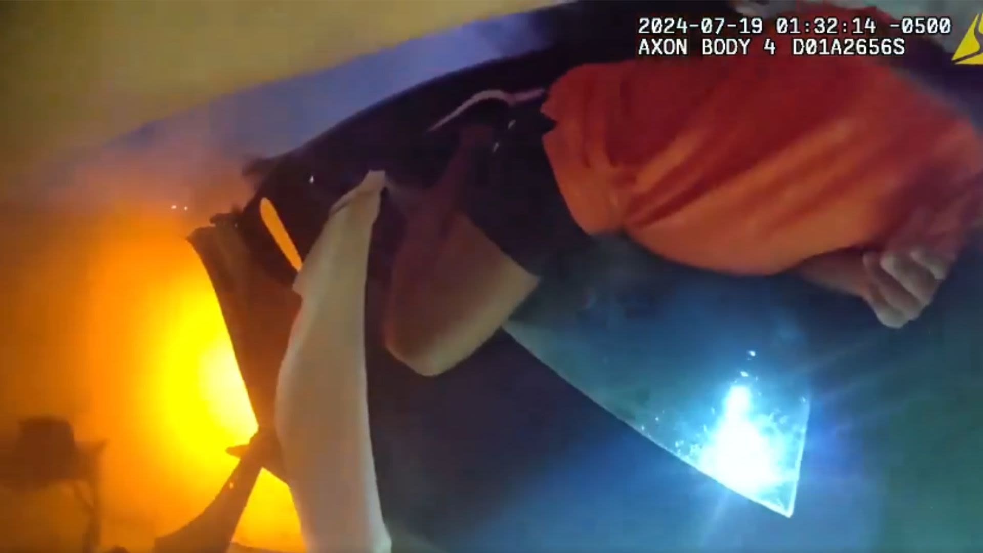 Video: Texas Cops Rescue Man From His Burning Car