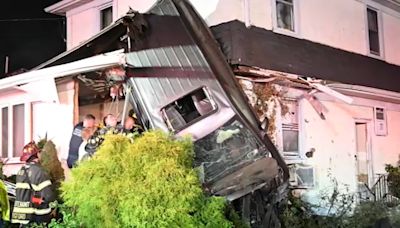 3 injured after driver loses control, crashes car into home in West Babylon