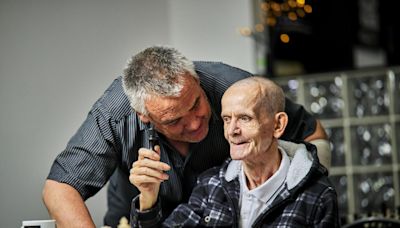 Care home resident reignites 64-year-old love of chess