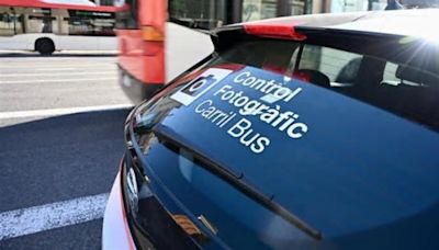 Barcelona elige este coche eléctrico para frenar la ‘libertad’ de circulación en el carril bus