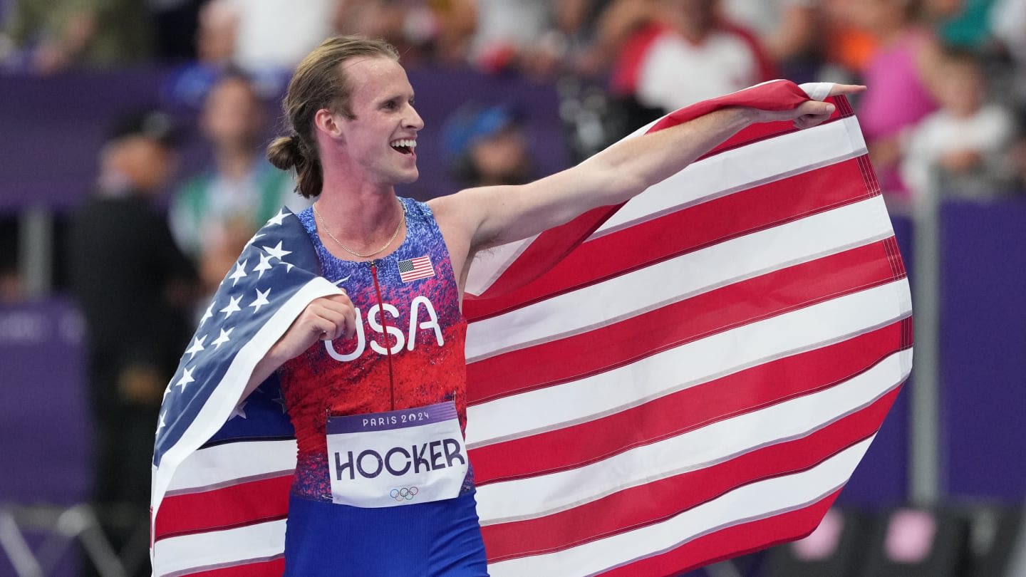 Cole Hocker’s Dad Had Priceless Reaction to His 1500-Meter Gold Medal Win