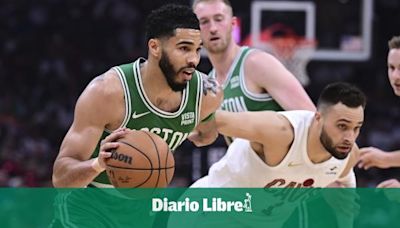 Tatum con 33 puntos lleva a Celtics a ganar a los Cavaliers para poner 3-1 la serie