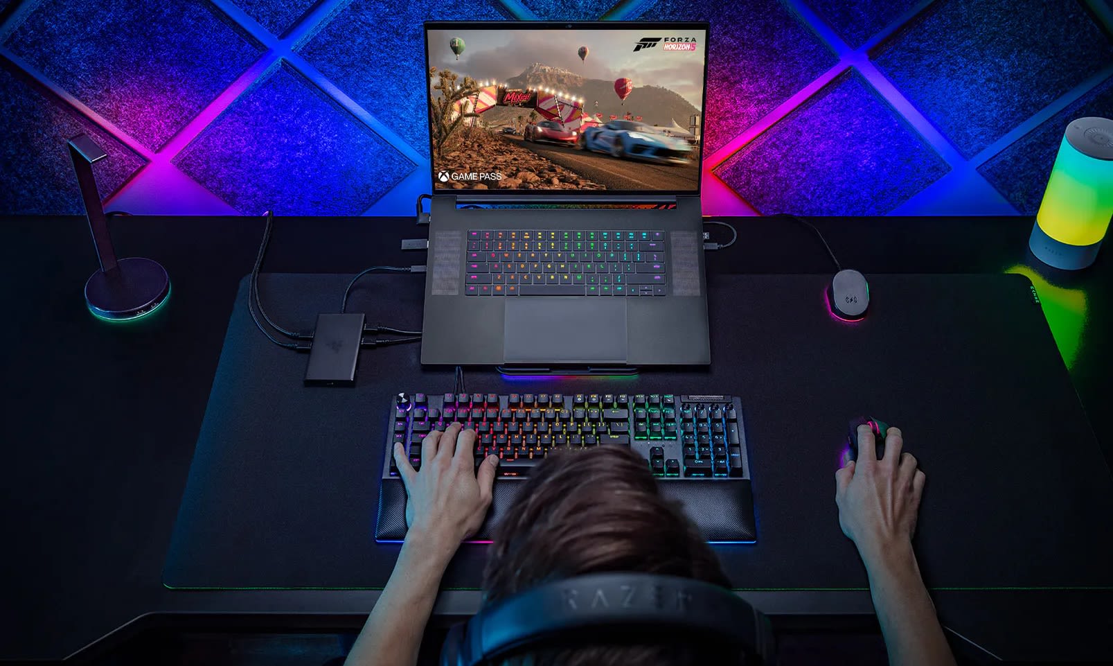 Hurry! Save $700 on an 18-inch gaming laptop with this Razer deal