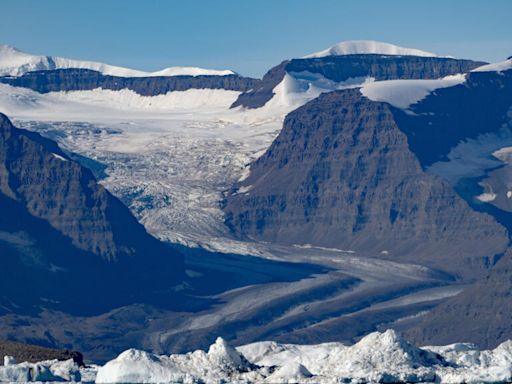 Melting ice caps slow Earth's spin, lengthening days at 'unprecedented' rate