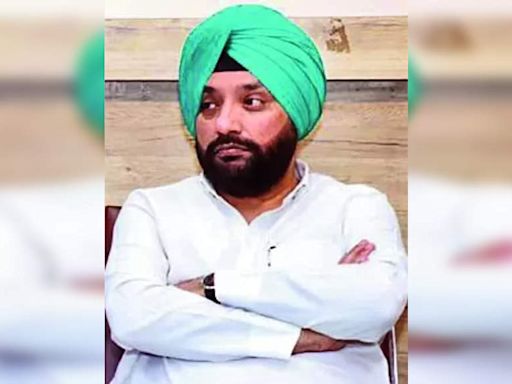 ... Arvinder Singh Lovely Joins BJP, Vows to Quit Politics Rather Than Leave Again | Delhi News - Times of India