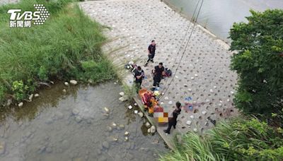 以為在看風景！台中7旬翁下秒「不見人影」 墜10米深河道亡│TVBS新聞網