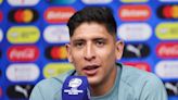 Edson Alvarez responds to Man Utd transfer links