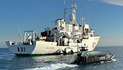 Armada: El buque 'Malaspina' despliega por primera vez el vehículo no tripulado Sonda-1 en el Golfo de Cádiz