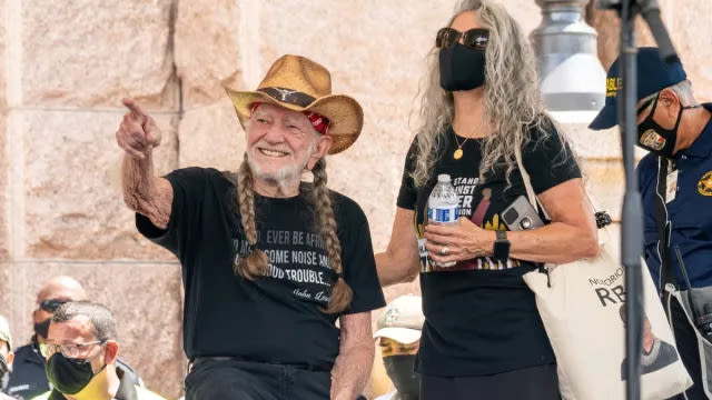 Who Is Willie Nelson’s Wife? Annie D’Angelo’s Age & Marriage Timeline