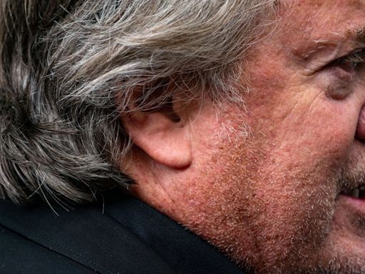 Steve Bannon Prepares for Prison