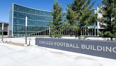 Michigan State Officially Dedicates Tom Izzo Football Building