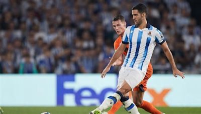 La Real Sociedad y Mikel Merino siguen condenados a entenderse en su renovación