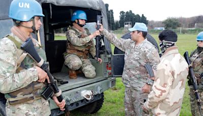 Entre la guerra y la paz, el exigente entrenamiento que reciben los cascos azules argentinos