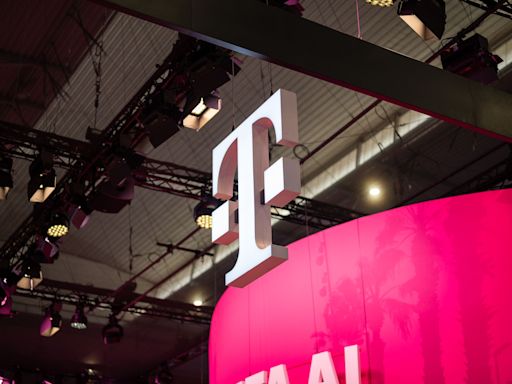T-Mobile's "Price Guarantee" Is a Lie, Says Class-Action Suit