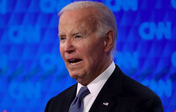 Biden freezes mid-answer during presidential election debate