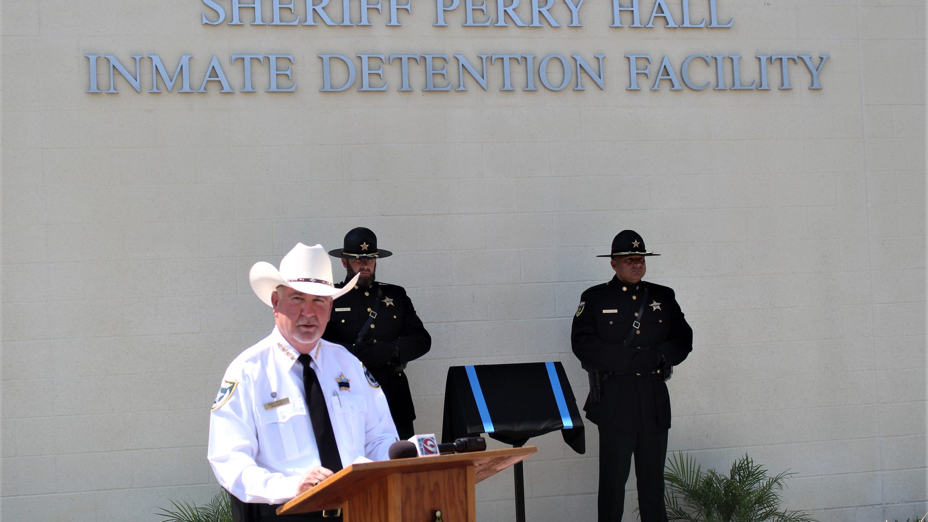 Flagler Sheriff dedicates plaque to first law enforcement officer killed in the county