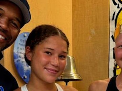 Michael Strahan Praises “Superwoman” Daughter Isabella Strahan Amid End of Chemotherapy - E! Online