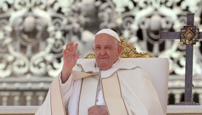Pope Francis faces backlash for allegedly using homophobic slur