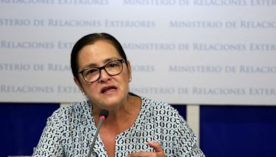La canciller de El Salvador y el secretario de Seguridad de EE.UU. conversan sobre migración