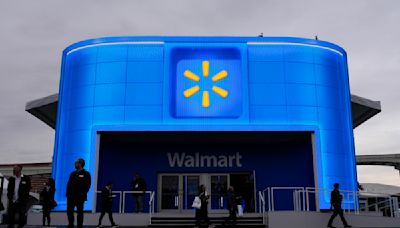 Walmart ofrece nuevos beneficios para sus empleados, incluyendo bonificaciones y oportunidades