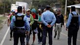 Honduras detiene a 45 migrantes de Cuba y 11 posibles traficantes de personas
