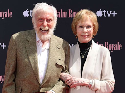 Carol Burnett Reunites with Dick Van Dyke While Being Honored at Her Handprint Ceremony