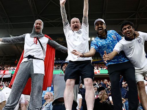 THE NOTEBOOK: England fans use Amsterdam as main hub