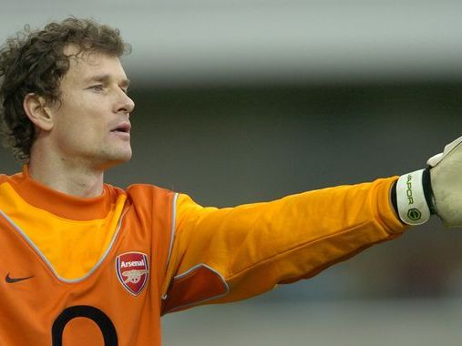 Ex-Arsenal star Jens Lehmann fined €135,000 after damaging neighbour's garage with chainsaw