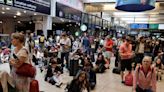 Un "ataque masivo" en las líneas ferroviarias francesas en París afectó a cientos de miles de pasajeros antes de la ceremonia inaugural de los Juegos Olímpicos