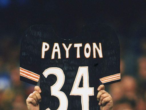 'Sweetness' Walter Payton Was Born On This Date In 1954 | Newsradio WTAM 1100