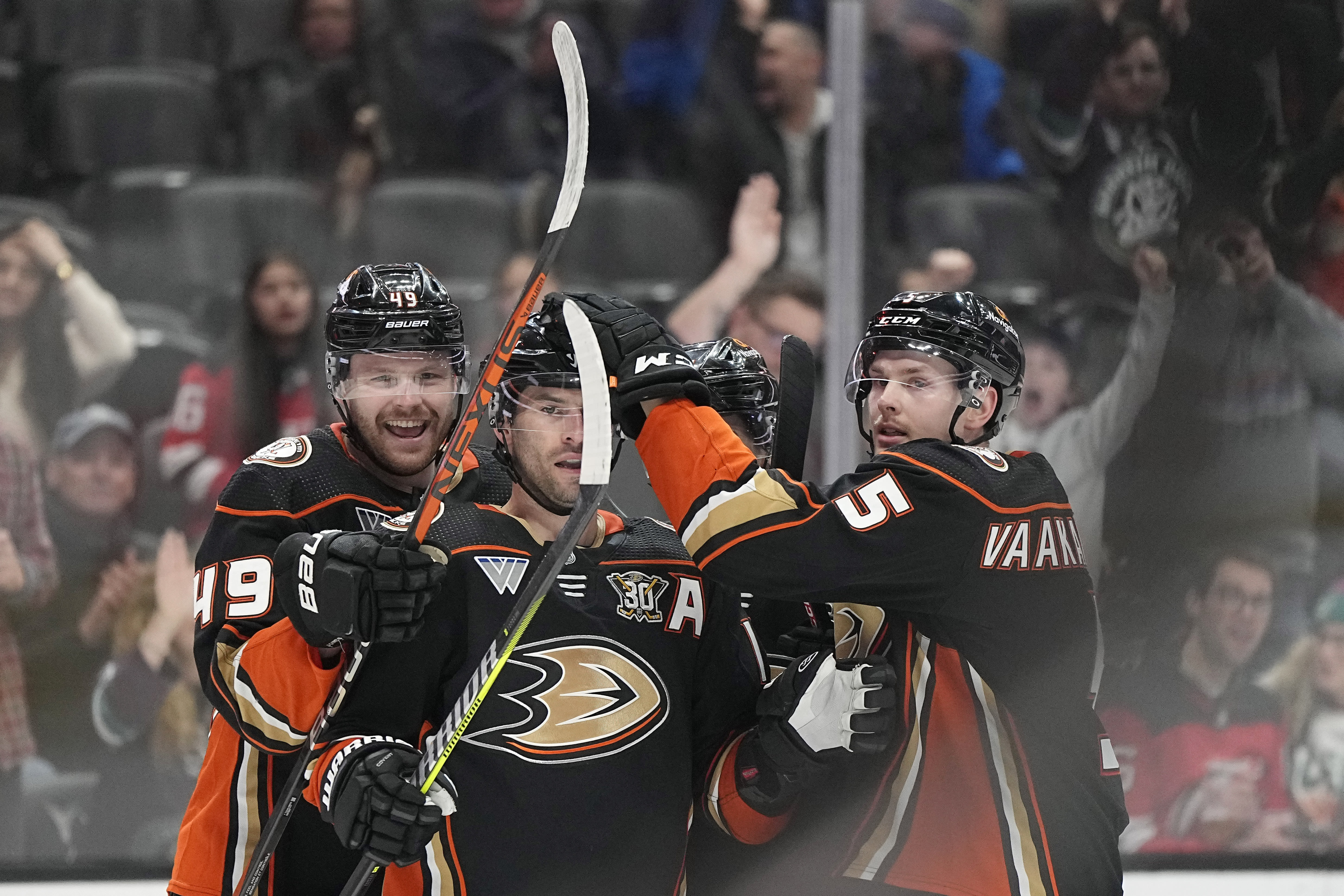 Struggling Ducks land No. 3 pick in upcoming NHL draft
