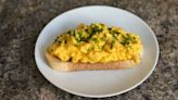 Chef’s 20-second recipe for the best scrambled eggs that taste incredible