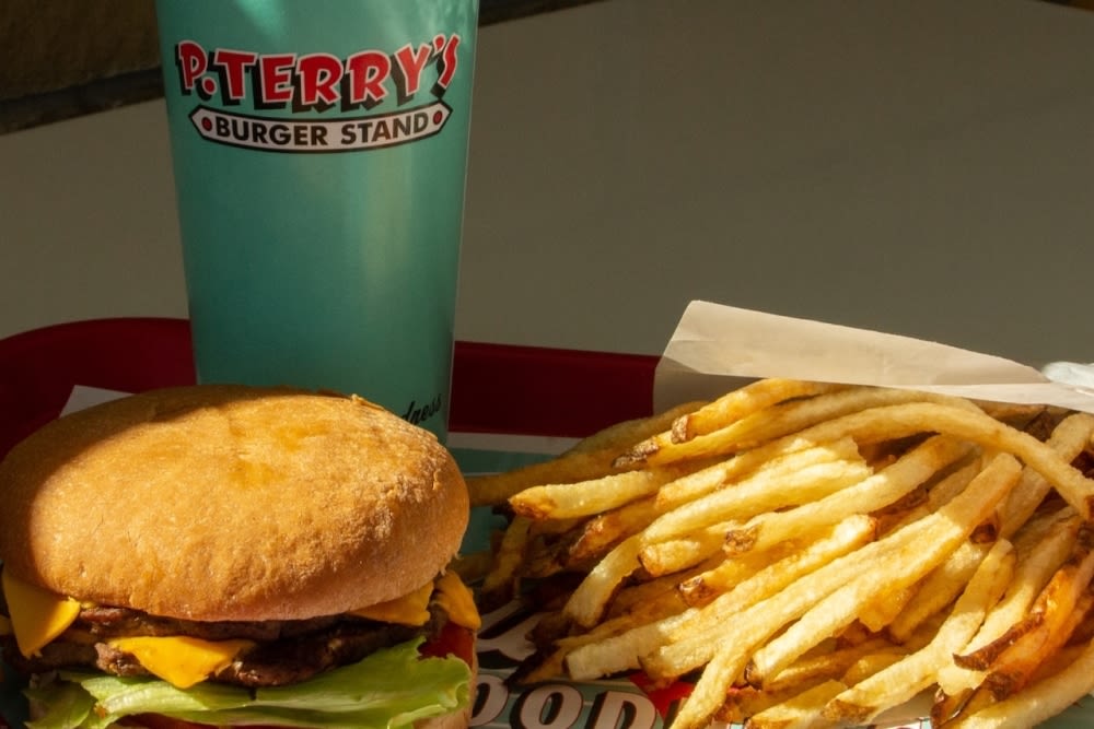 P. Terry's Burger Stand to open Cibolo location July 31