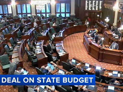 Illinois lawmakers' state budget not finalized as spring legislative session ends