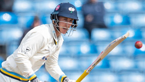 Yorkshire's Root & Brook find form against Derbys