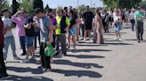 Largas colas y locura para las entradas del Leganés - Elche