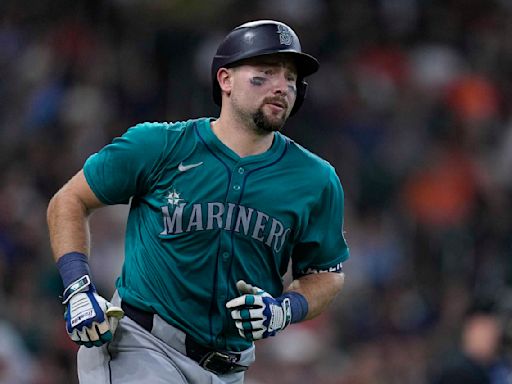 Raleigh's 9th inning homer gives Mariners 5-4 win over Astros