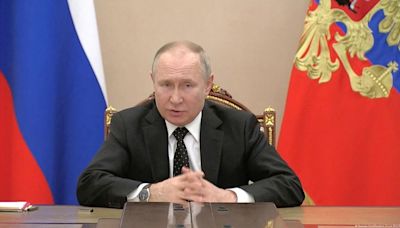 Putin ordena ejercicios nucleares en respuesta a posible envío de soldados de occidente a Ucrania - La Opinión