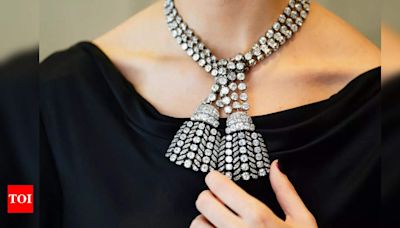 Golconda Diamonds: Rare 18th century 'Affair of the Diamond necklace' made from 500 Golconda diamonds up for sale at INR 23 crore | - Times of India