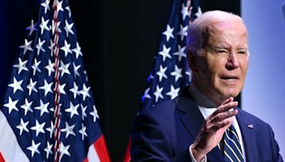 Biden slams 'extreme' Trump in bid for Black vote