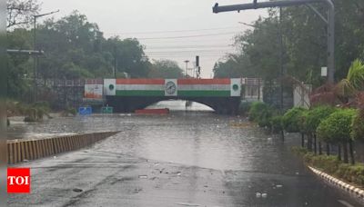 Minto Road bridge flooding: Another year, same old story; Delhiites continue to suffer | Delhi News - Times of India