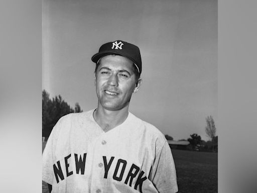 He replaced Mickey Mantle. Now baseball’s oldest living major leaguer is turning 100