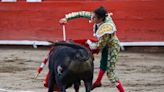 El peruano Roca Rey da cátedra de toreo en Latacunga (Ecuador), con cuatro orejas cortadas