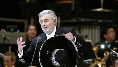 Plácido Domingo enfrenta cuestionamientos de la prensa mexicana tras señalamientos de abuso sexual